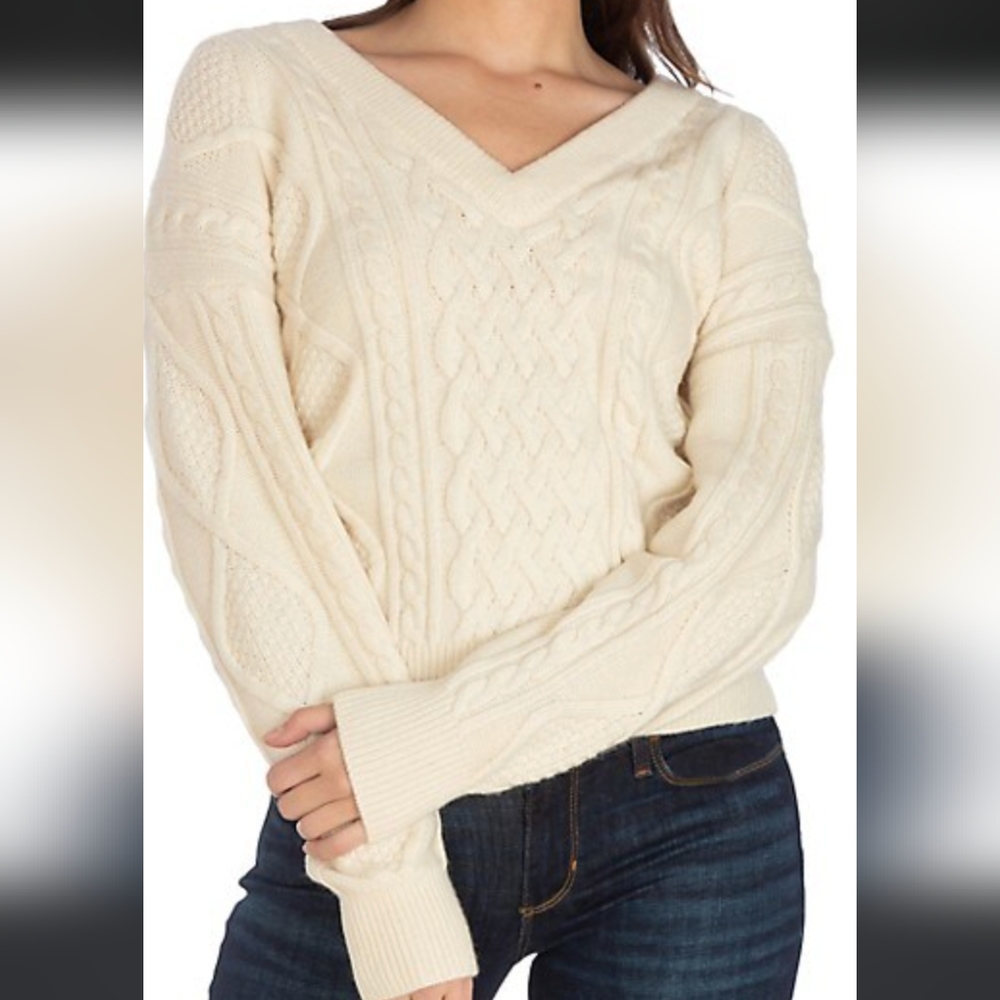 Guess Cable knit V Neck Sweater Size M